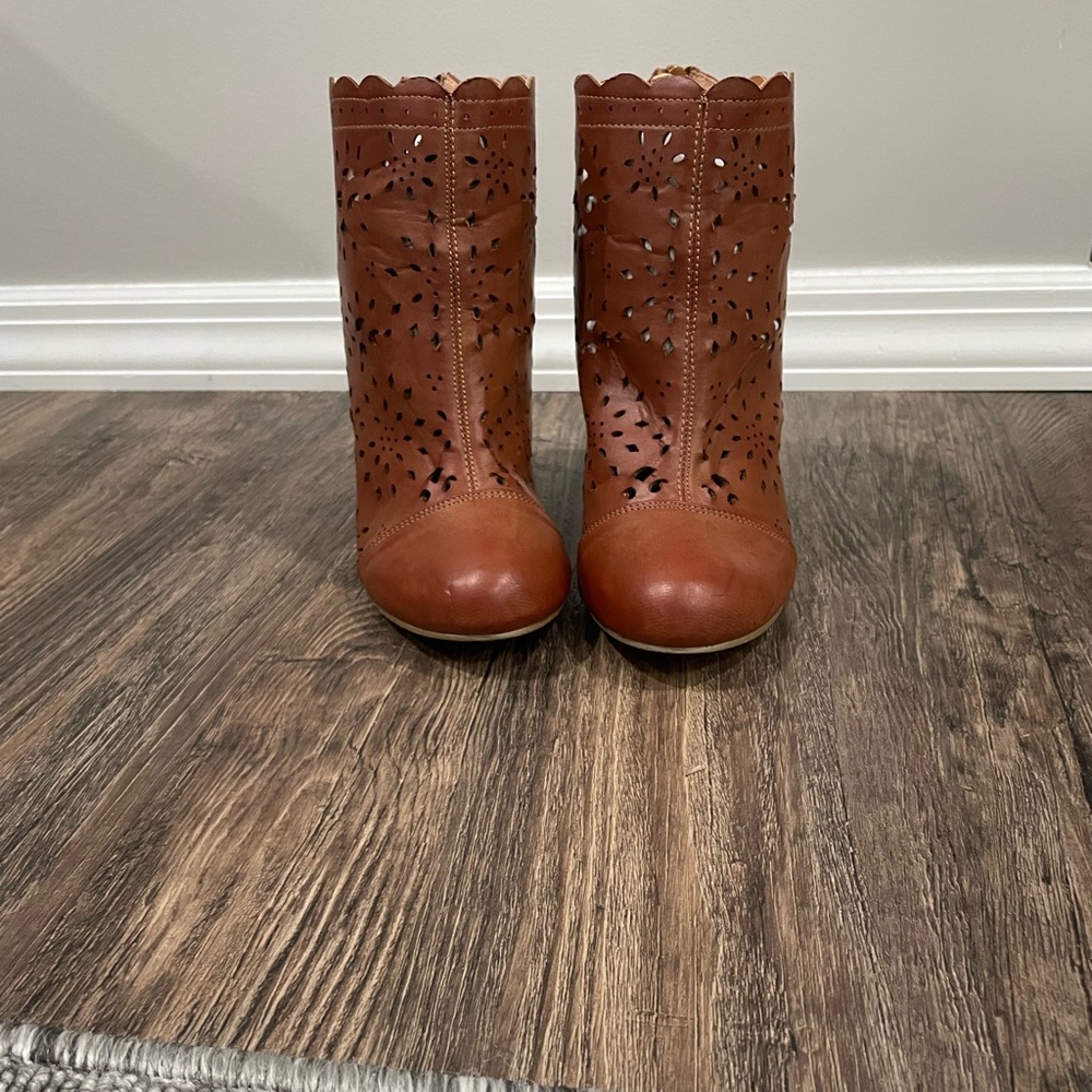 XoXo booties